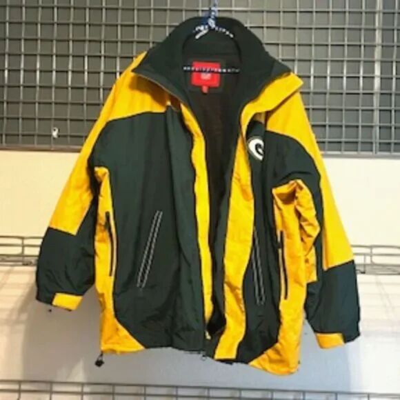 Winter Parka . Size: Extra Large {46-48} . Full Zip Jacket . Green Bay Packers - Picture 1 of 5
